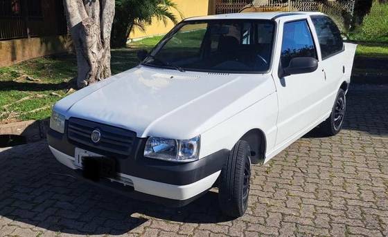 FIAT UNO 1.0 MPI MILLE FIRE ECONOMY 8V FLEX 2P MANUAL FIAT UNO 1.0 MPI MILLE FIRE ECONOMY 8V FLEX 2P MANUAL